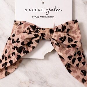 Sincerely Jules Heart Pattern Hair Bow